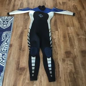 XL wetsuit